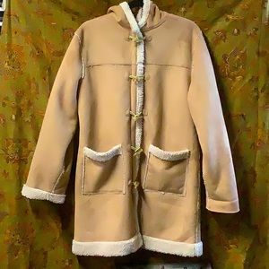 Xntrik like shearling coat. SZ Med